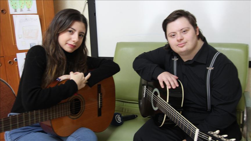 Down Sendromlu Umut Un Hayali Ses Yarismasina Katilmak