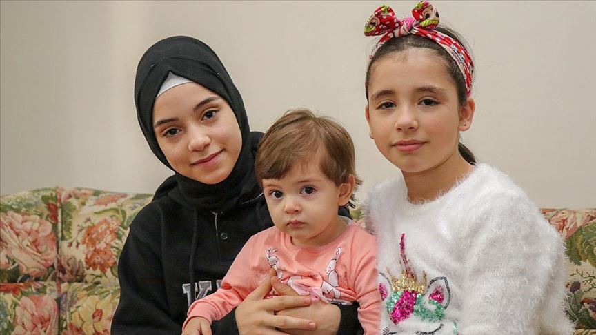 Suriyeli kardeşlerden dünyaya üç dilde yardım çağrısı