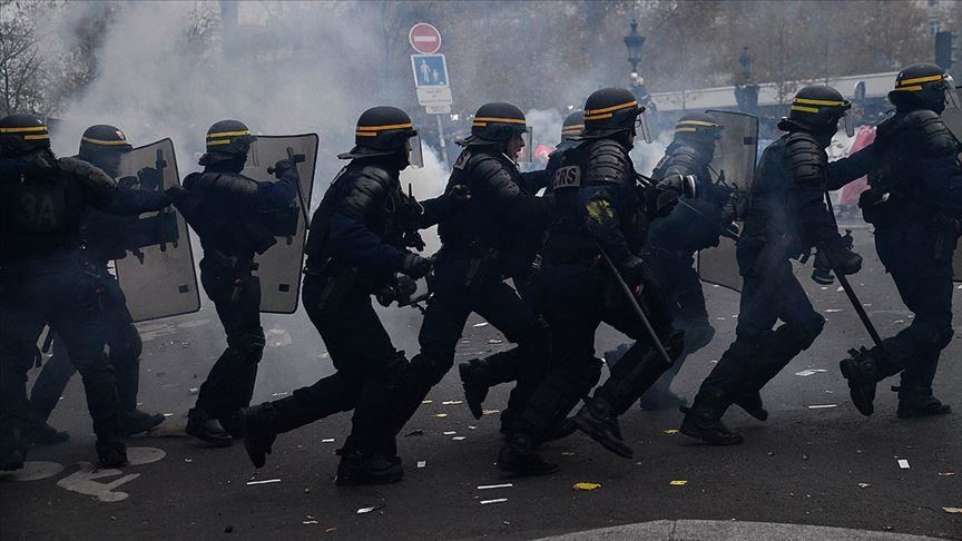 Prokuroria e Parisit nis hetime për shkak të dhunës policore në protesta