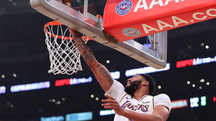Lakers Davis'in 50 sayı attığı maçta Timberwolves'u yendi