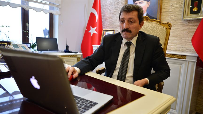 Çanakkale Valisi Tavlı'nın oyu 'Çanakkale'de orman yangını' fotoğrafına