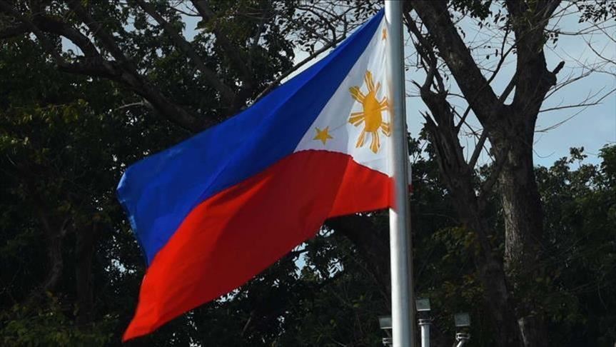 Dua mantan presiden Filipina tersandung dugaan penyelewengan perjanjian air