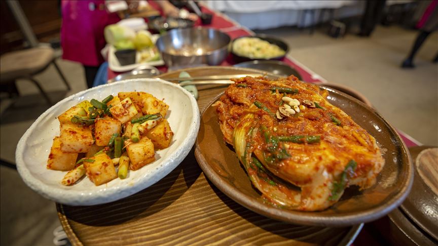Korean Embassy introduces savory kimchi to Turkey