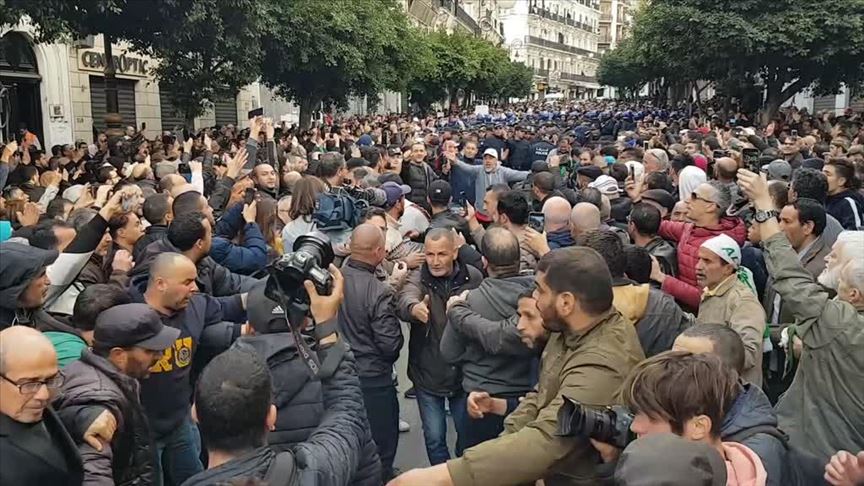 Algérie : Manifestations contre les élections présidentielles