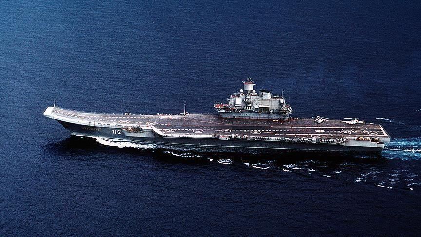 Russie : Incendie à bord du porte-avions russe "Amiral Kuznetsov"  