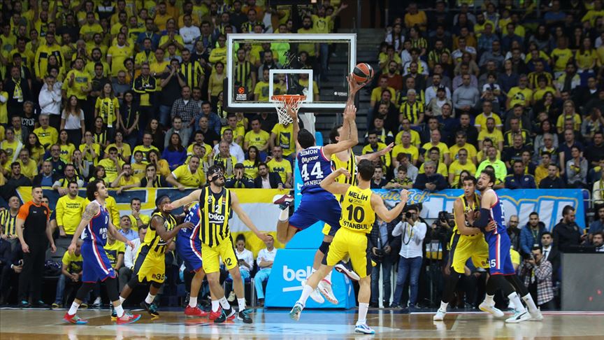 Nefes Kesen Turk Derbisinin Kazanani Anadolu Efes