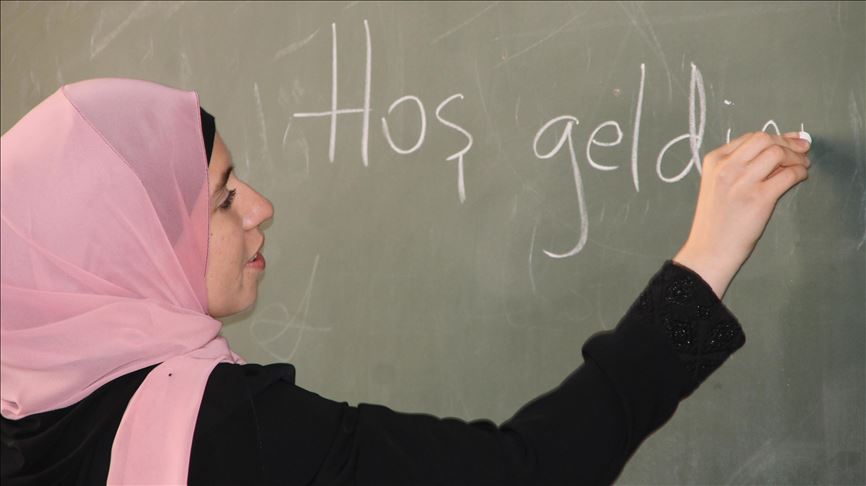 YEE bir yılda 15 bin yabancıya Türkçe öğretti 