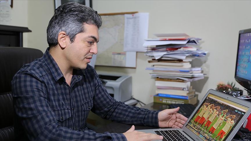 Aydınlık Gazetesi Genel Yayın Yönetmeni Yücel'in tercihi 'Millilerden asker selamı' oldu