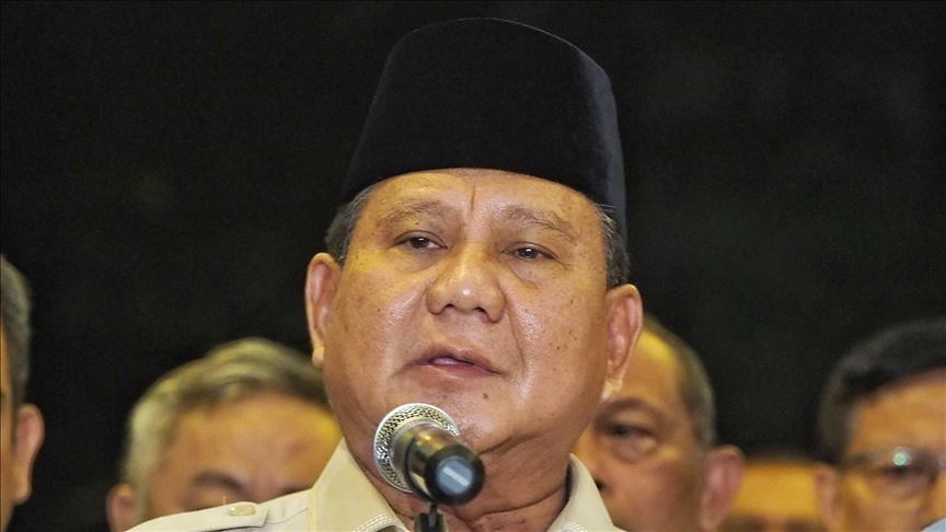 Menhan Indonesia Prabowo tawarkan produk PT Pindad untuk pasukan khusus Laos