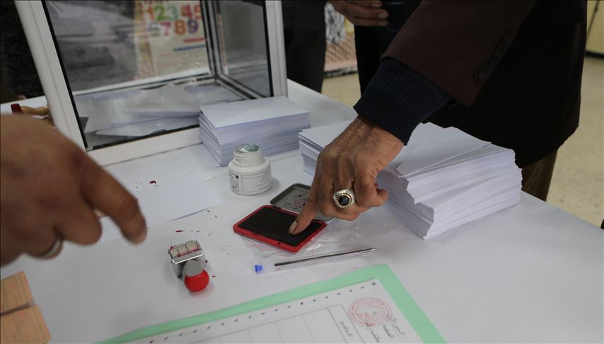 الجزائر.. غلق مراكز التصويت لانتخابات الرئاسة 