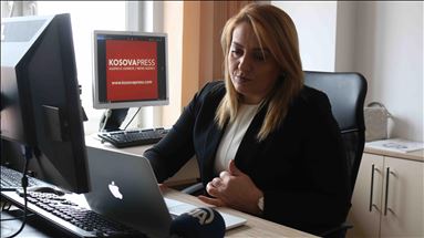 Drejtoresha e "KosovaPress"-it voton për fotografitë e vitit të Anadolu Agency