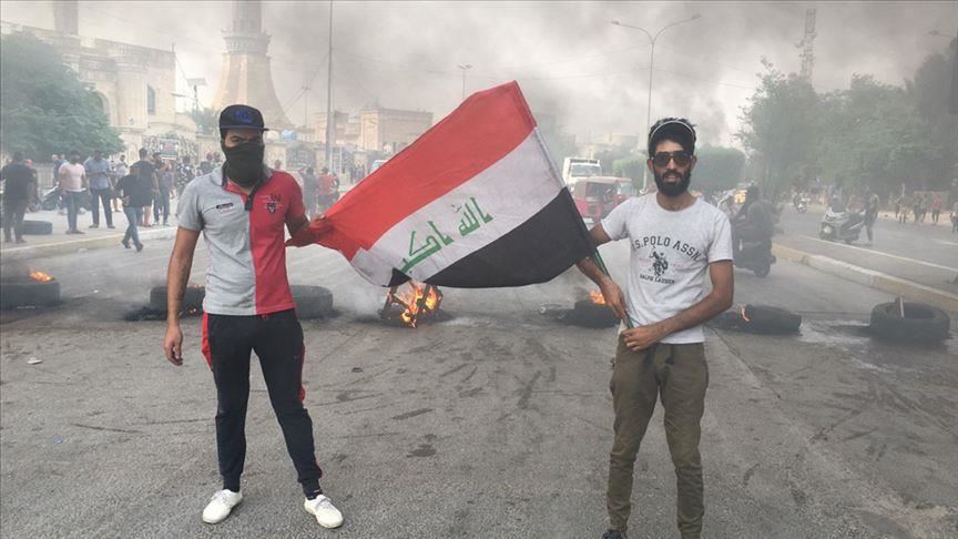 بغداد.. إصابة 10 متظاهرين إثر تجدد الاشتباكات بين الأمن ومحتجين 