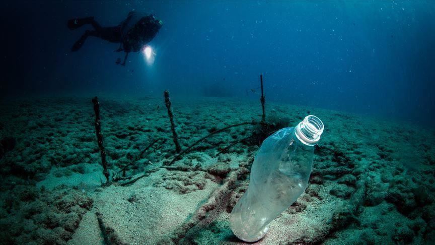 Indonesia to reduce marine plastic waste 70% by 2025