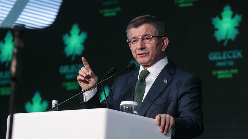 Ahmet Davutoğlu 'Gelecek Partisi'nin tanıtımını yaptı