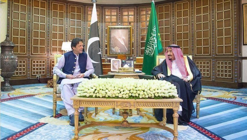 عمران خان يبحث في السعودية التطورات الإقليمية