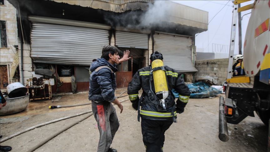 سوريا.. مقتل طفل وإصابة 7 مدنيين في غارات النظام على إدلب