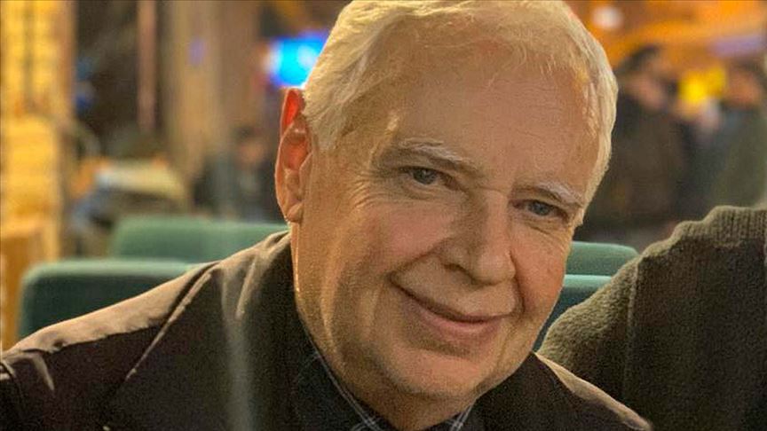 Oyuncu Ali Uyandıran'dan dizi ve sinema filmi yapımcılarına çağrı