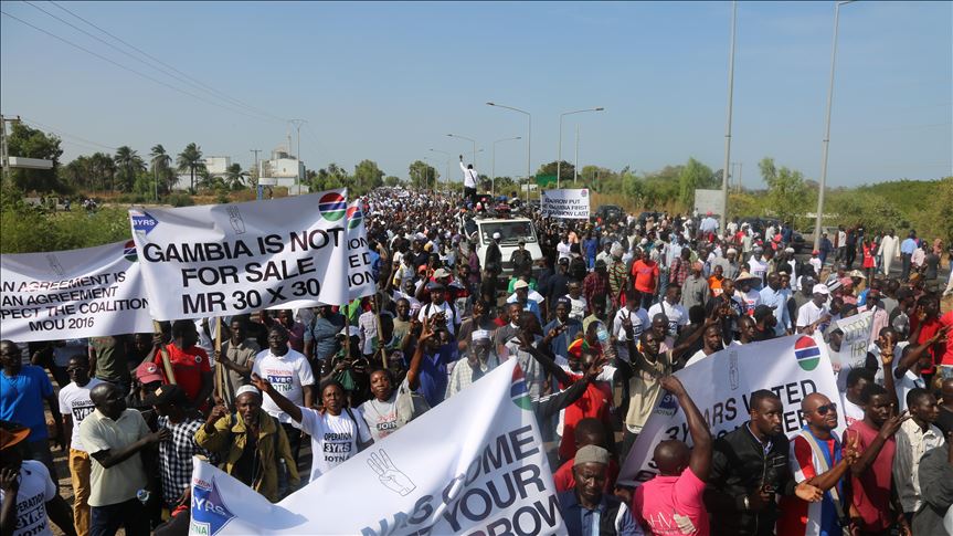 Gambia: Protesters call for president’s resignation