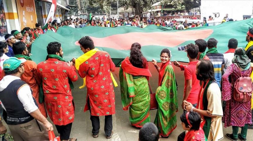 BANGLADESH Dhaka, 25 anni in cammino con i giovani