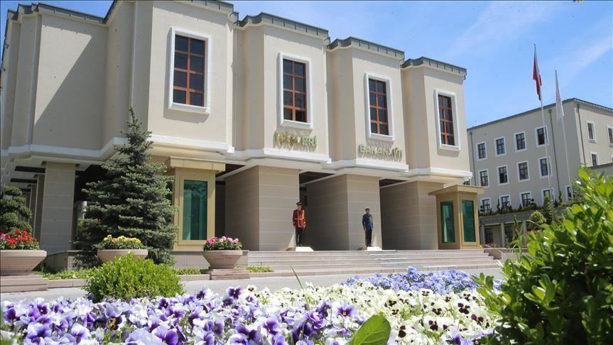 الداخلية التركية تعلن ترحيل فرنسي الى بلاده