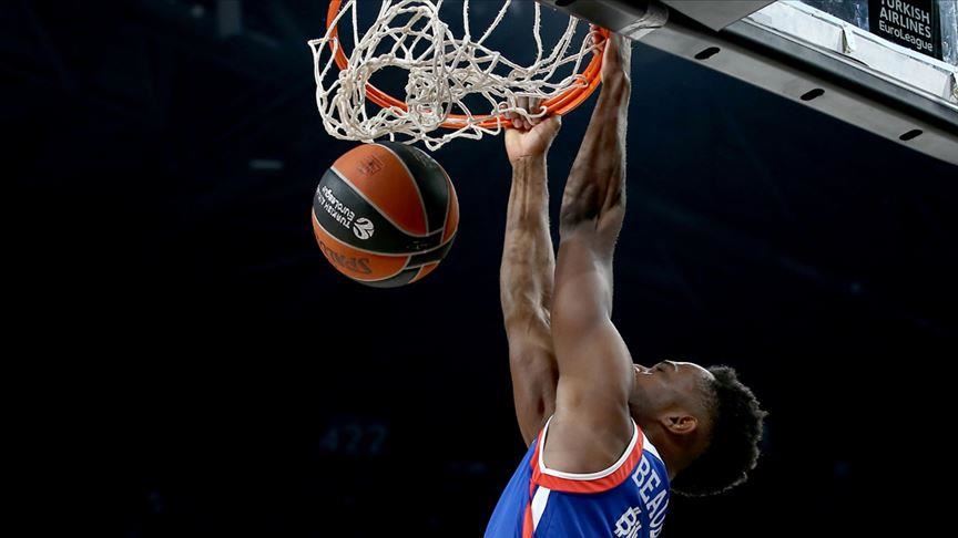 Basketball: Anadolu Efes secure EuroLeague lead 