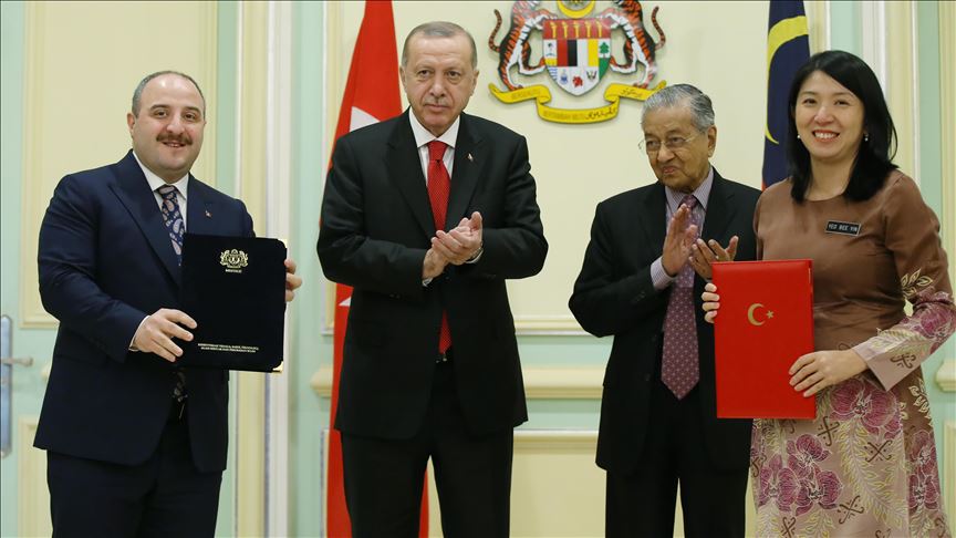 Turkey, Malaysia sign 15 pacts on science, defense