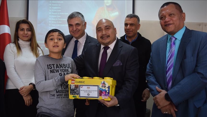 Malaysian envoy in Ankara visits children with autism