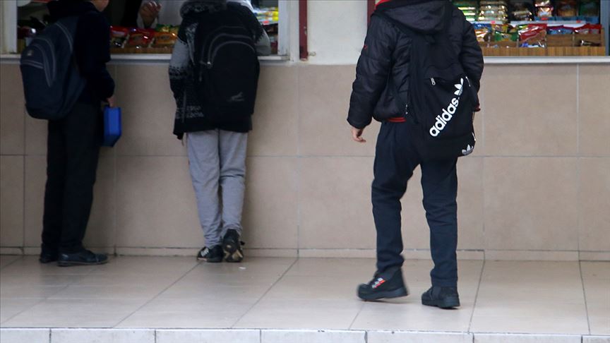 Okul çevresindeki işletmelerde gıda satışına düzenleme