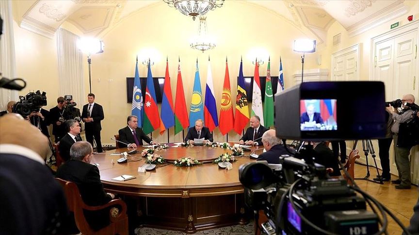 Лидеры СНГ собрались на неформальный саммит