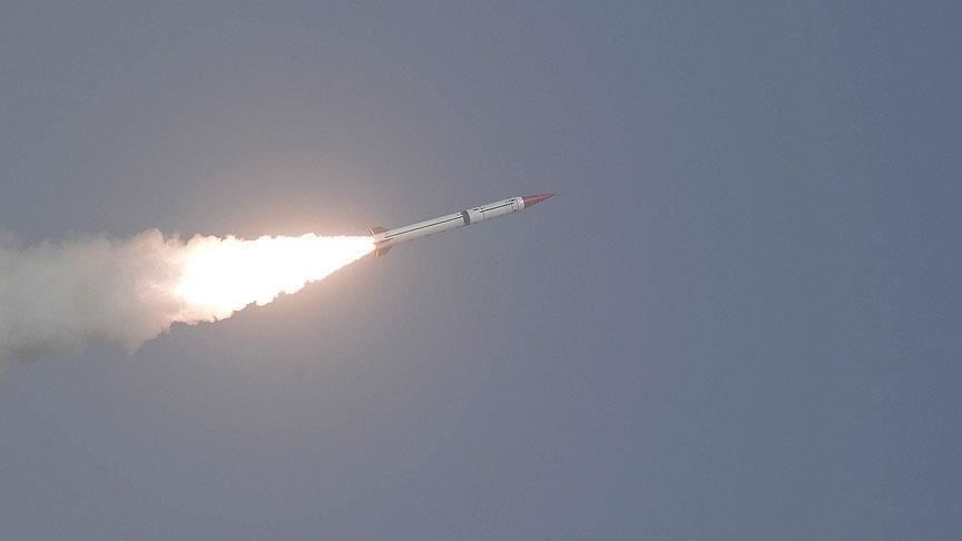 صاروخ باليستي مجهول يسقط على ريف إدلب السورية 