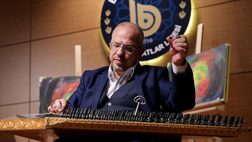 Kanun sanatçısı Baktagir 81 ildeki güzel sanatlar lisesi öğrencileriyle buluşuyor