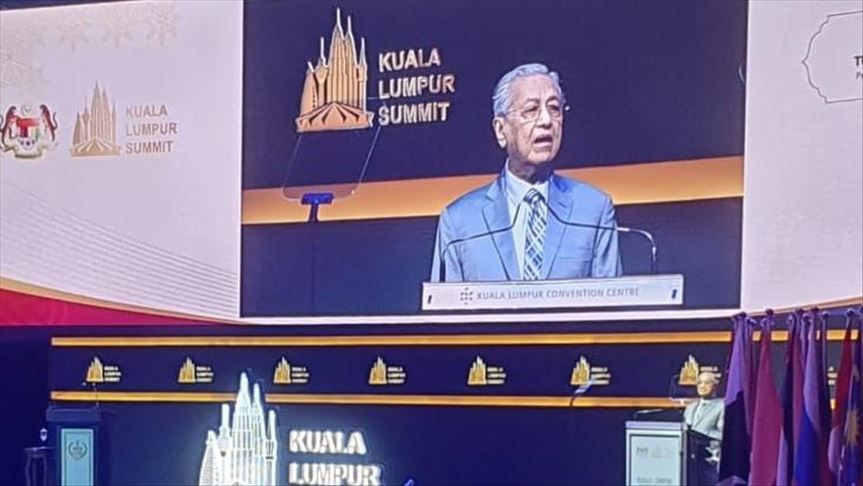 Tutup KL Summit, Mahathir: Sudah saatnya negara Muslim gunakan Dinar