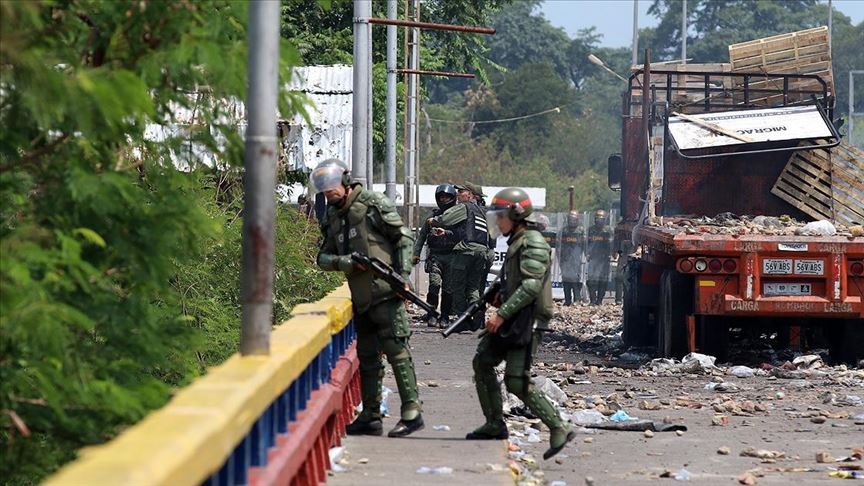 Venezuela: Soldier killed in military base attack
