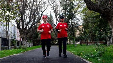 Doktor çiftin atletizm tutkusu