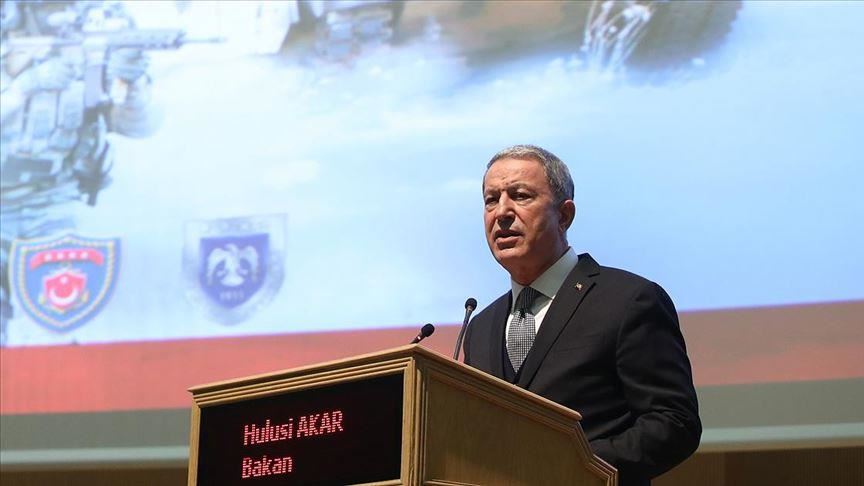 وزير الدفاع التركي: مازال الإرهابيون في مناطق "نبع السلام"   