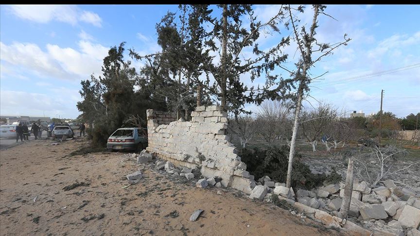 Libya'da darbeci Hafter güçleri sivil yerleşim alanını bombaladı: 4 ölü, 6 yaralı