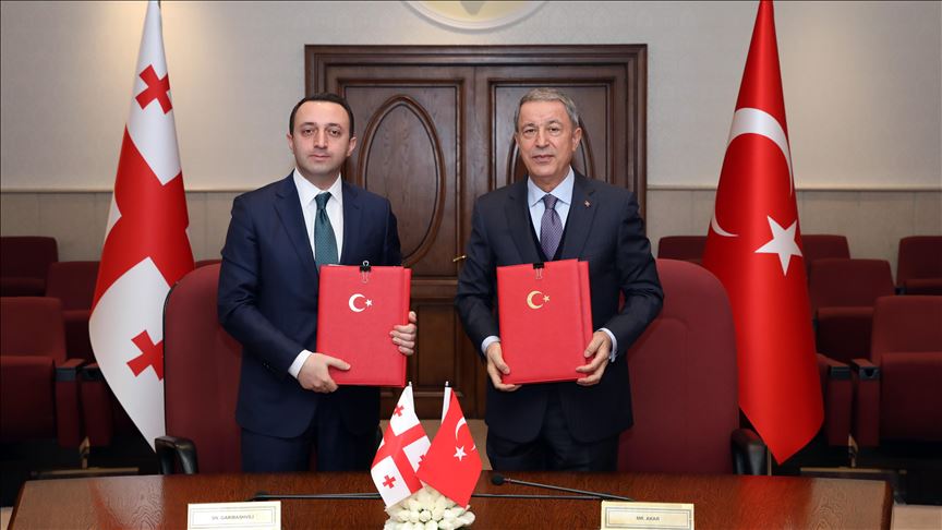 Турция и Грузия подписали соглашение о военном сотрудничестве 
