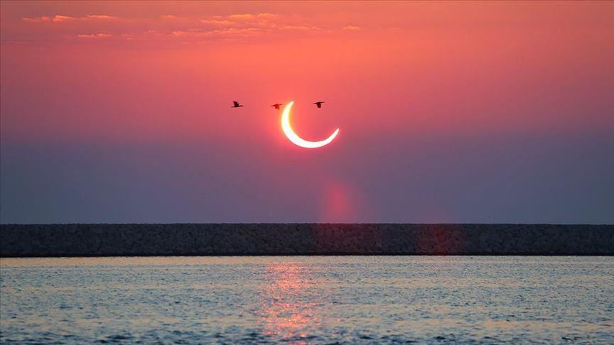 Solar eclipse descends upon South Asia
