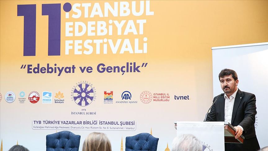 11 istanbul edebiyat festivali basladi
