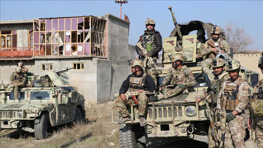 Seis soldados afganos mueren en atentado con carro bomba