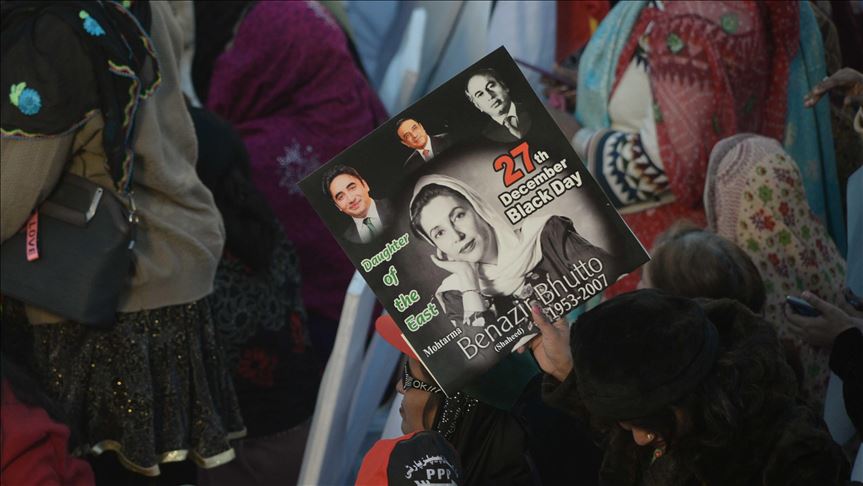 Thousands gather to remember Pakistan’s Bhutto