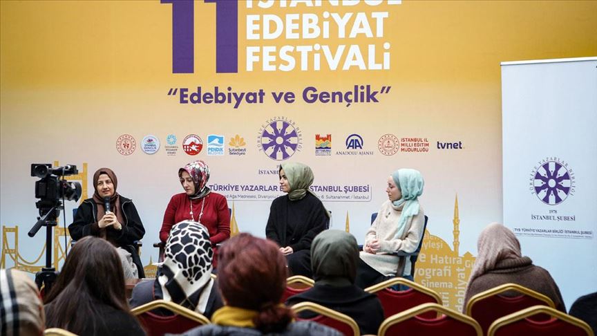 istanbul edebiyat festivali devam ediyor