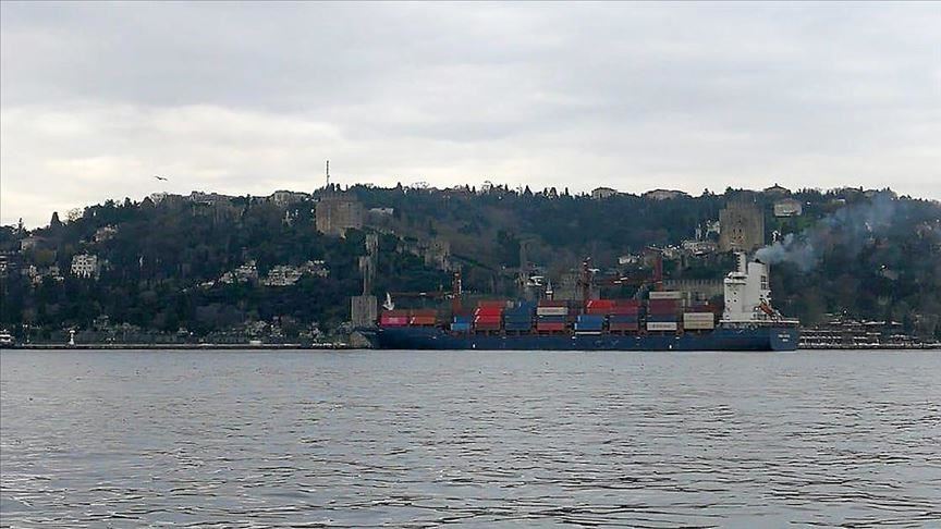 Turkey: Cargo ship runs ashore in Bosphorus 