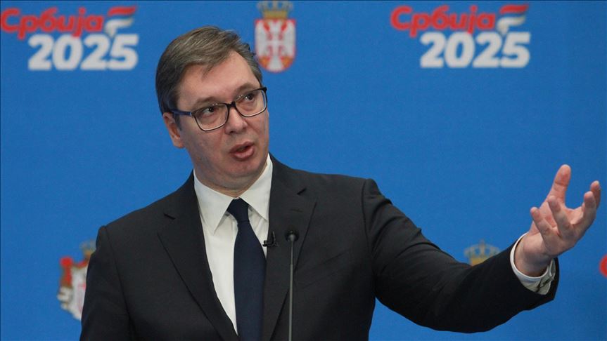 Vučić: U Srbiji plata na kraju 2025. biće 900, penzije do 440 evra