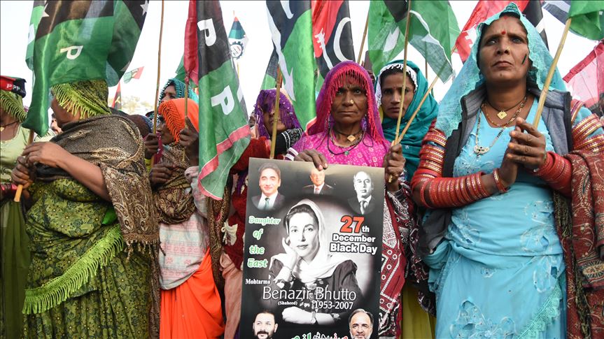 Miles de personas recordaron a Benazir Bhutto en Pakistán