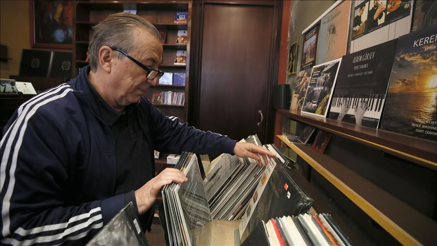 El adiós a Lale Plak, la icónica tienda de vinilos de Estambul