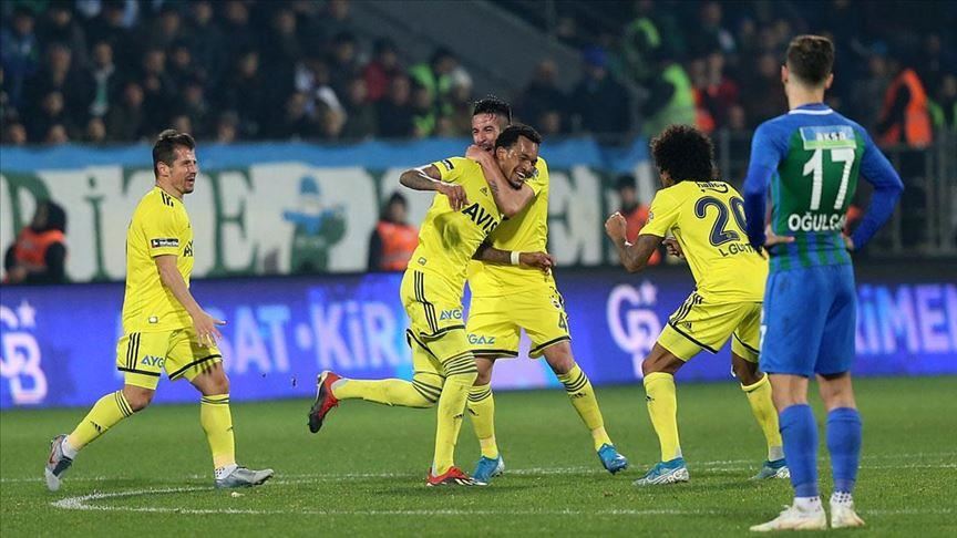 Fenerbahce end Super Lig's first half with narrow win
