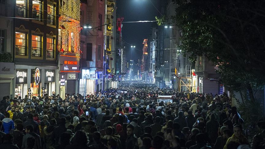 Yeni yılı dışarıda karşılamak cep yakıyor