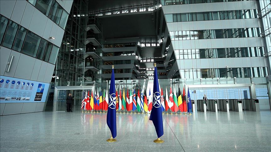 Reino Unido tenía planes de convertir a Rusia en miembro "asociado" de la OTAN