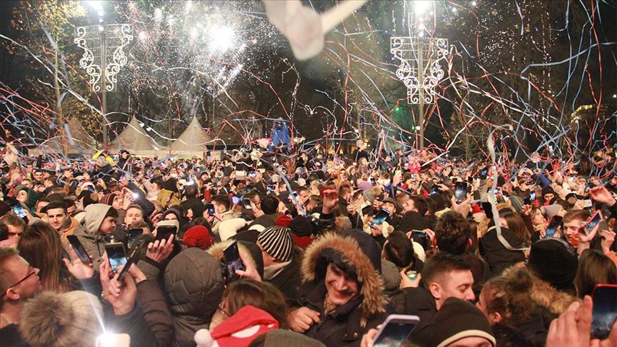 Nova Godina U Regiji Docekana Uz Vatromete I Koncerte Na Otvorenom
